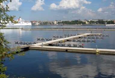 Kraftig platform fra Top Marine til alsidige vandprojekter.