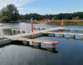 Pontoner med fortøjningsfingre ved Kihnu Suaru fra Top Marine