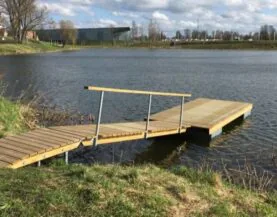 ECO badebro fra Top Marine ved Det Estiske Nationalmuseum.