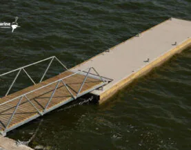 Heavy Duty ponton og badebro ved Kaunas fra Top Marine