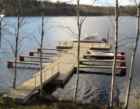 Træpontoner med betonflåd ved Rantalinna fra Top Marine