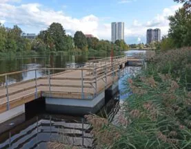 Træpontoner med betonflåd ved Riga Zunds fra Top Marine